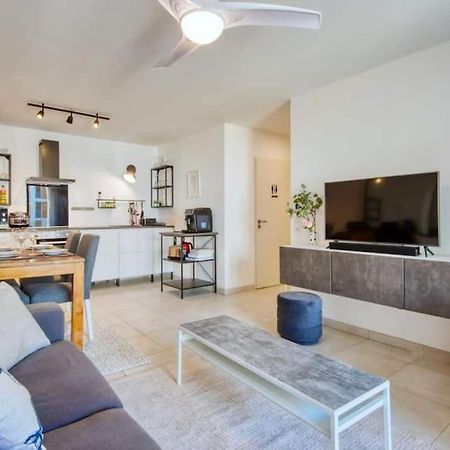 Le Fonction, Meuble 4 Etoiles, Avec Parking Boxe Aix-en-Provence Exterior foto