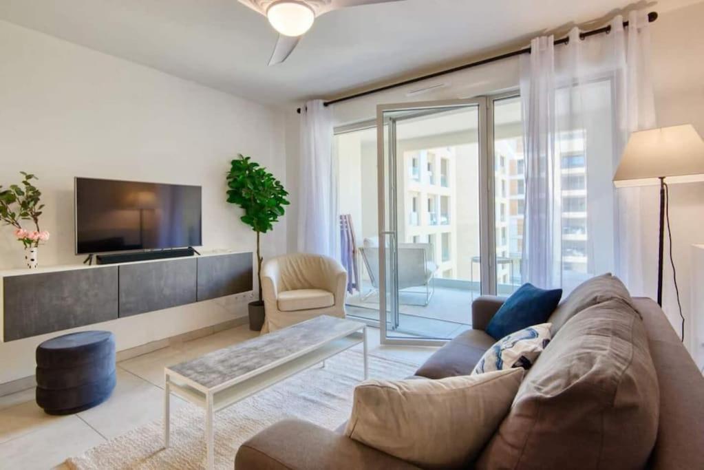 Le Fonction, Meuble 4 Etoiles, Avec Parking Boxe Aix-en-Provence Exterior foto