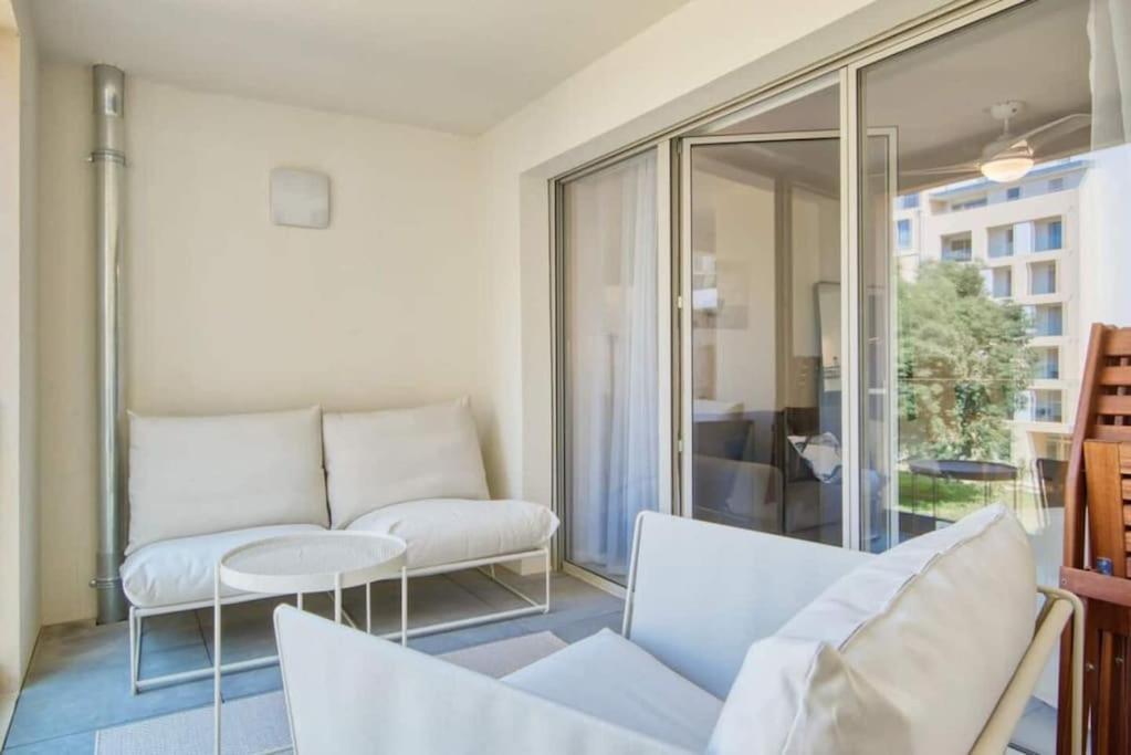 Le Fonction, Meuble 4 Etoiles, Avec Parking Boxe Aix-en-Provence Exterior foto