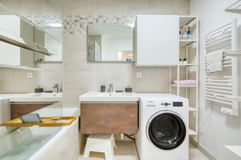 Le Fonction, Meuble 4 Etoiles, Avec Parking Boxe Aix-en-Provence Exterior foto